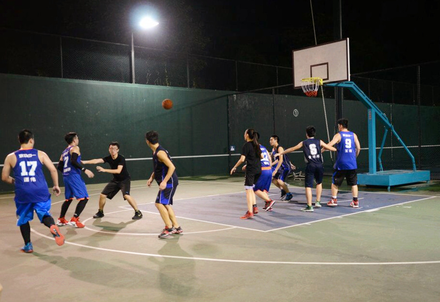 “地中海杯”国际篮球邀请赛是拥有23年历史的一项传统青少年篮球赛事